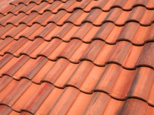 Review Genteng Multiroof: Jenis-Jenis dan Pengaplikasiannya